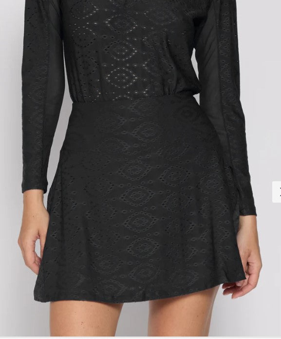 G Lifestyle MOODBOARD Back Yoke Ruffle Skort 16" in Black or White Eyelet
