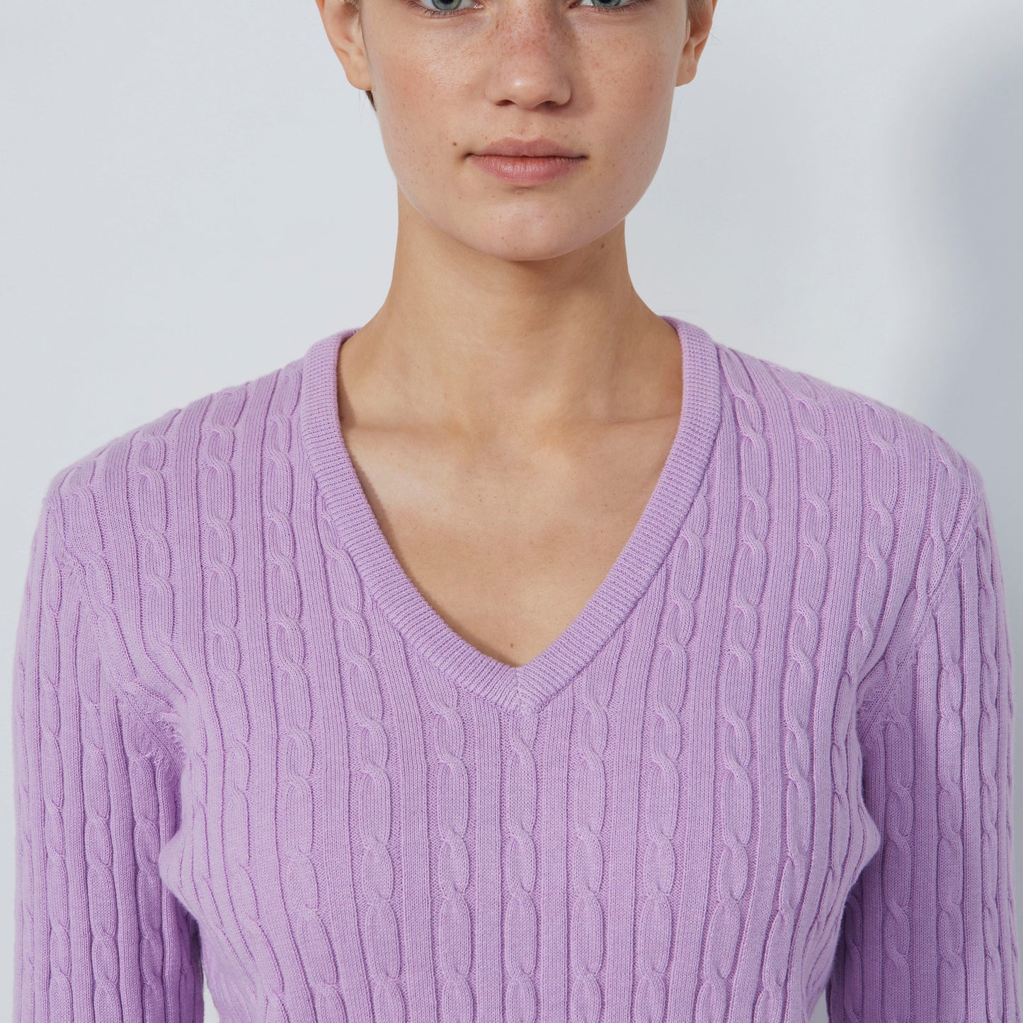 Daily Sports Abstract Fusion Madelene Veronica Cable Knit V-Neck Sweater