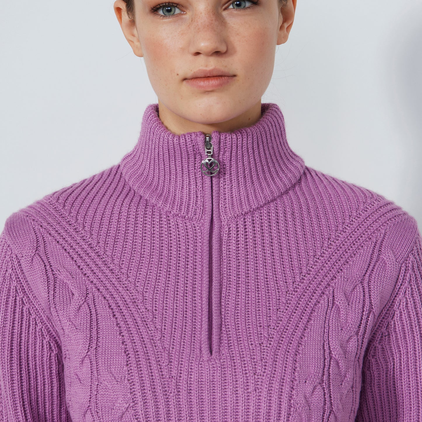 Daily Sports Abstract Fusion Veronica Cable Long Sleeve Pullover Lined