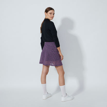 Daily Sports Abstract Fusion Breeze Delusion Black Print Skort