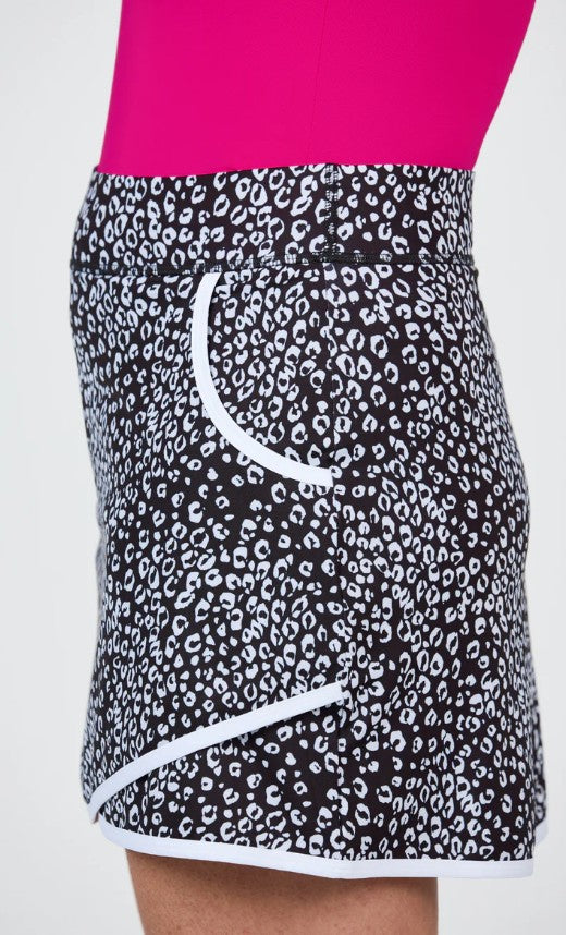 Sofibella Golf Colors Leo-Geo Black Skort 16"