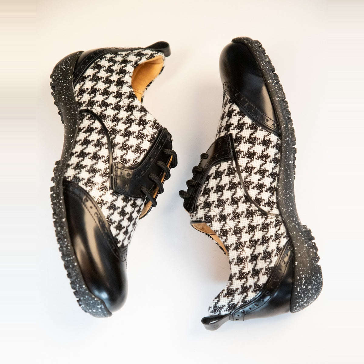 WesTees Women's Golf Javi Shoe in Black & White Houndstooth