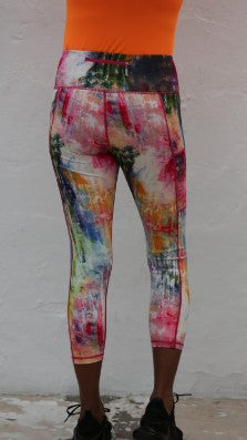 FAMARA MONET CAPRI LEGGINGS