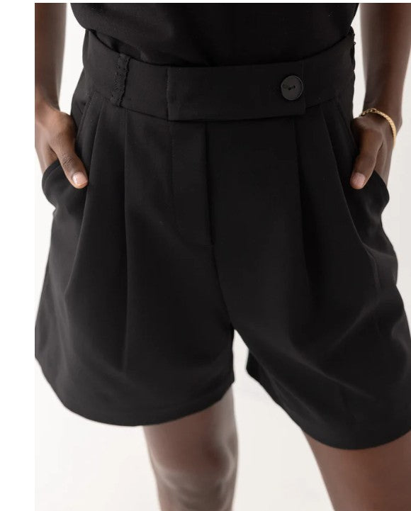 HONORS The High-Waisted Short (Multiple Colors)