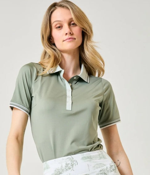 GG BLUE GREENWICH GARDEN Short Sleeve Links Luxe Tee