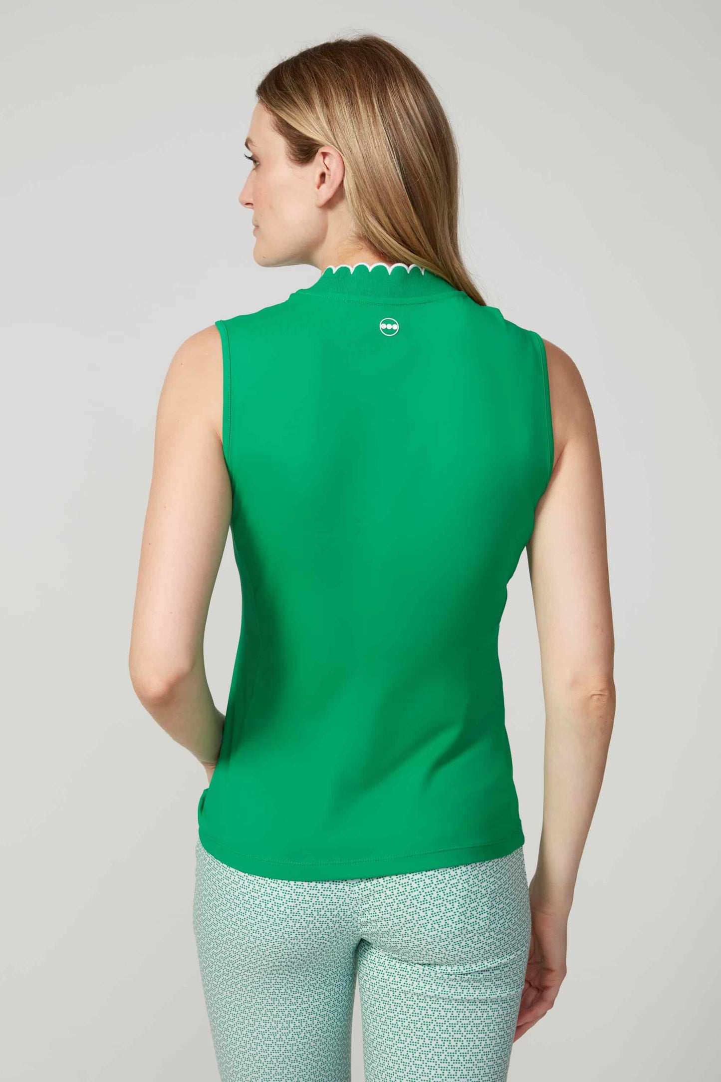 Swing Control SCALLOPED EDGE SLEEVELESS VELOCITY