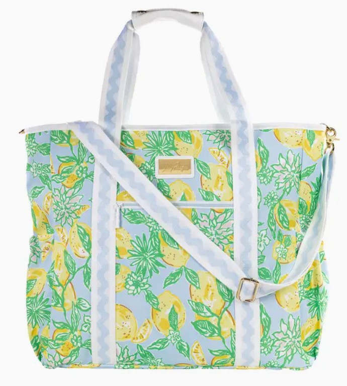 LILLY PULITZER Tee Gift Accessories Cooler Bag in Make Lemonade